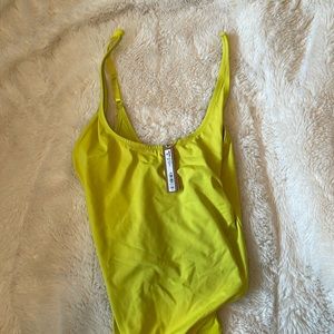 SKIMS women’s scoop neck one piece citrus size large NWT